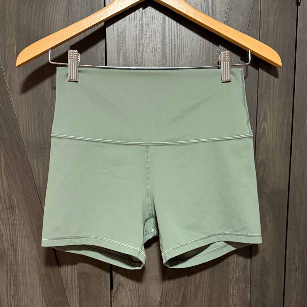 Lululemon Align High Rise Shorts 4” inseam Eucalyptus Grey